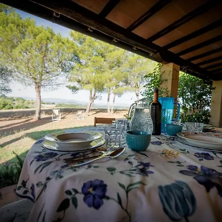 Agriturismo La Casetta Del Sole Çiftlik konaklama *